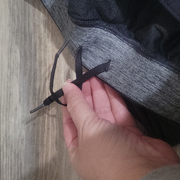 Lululemon Mens Running Short Black Medium - Picture 5 of 8